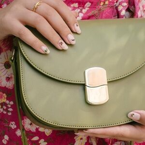 Sezane Claude Bag in Pistachio